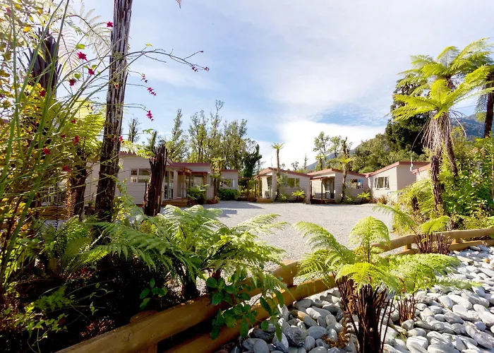 10 Cottages