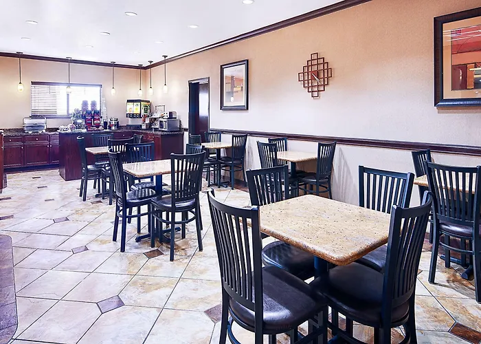 Best Western Plus Royal Mountain Inn & Suites