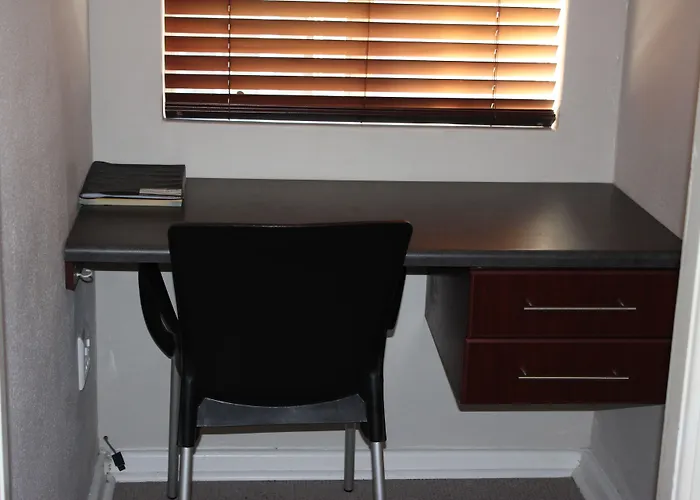 10 On Cape Self Catering Apartments