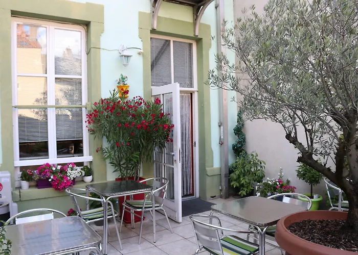 Logis-Hotel Des Oliviers