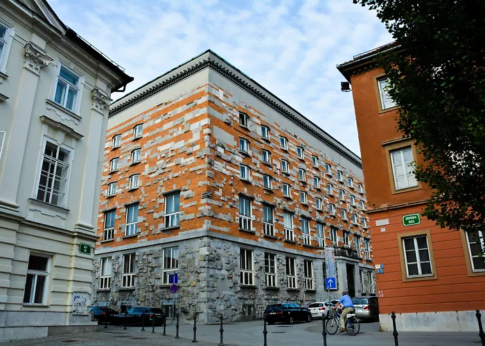 Hotel Mrak