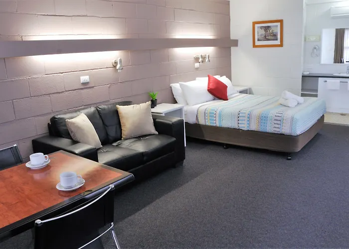 Mayfair Motel