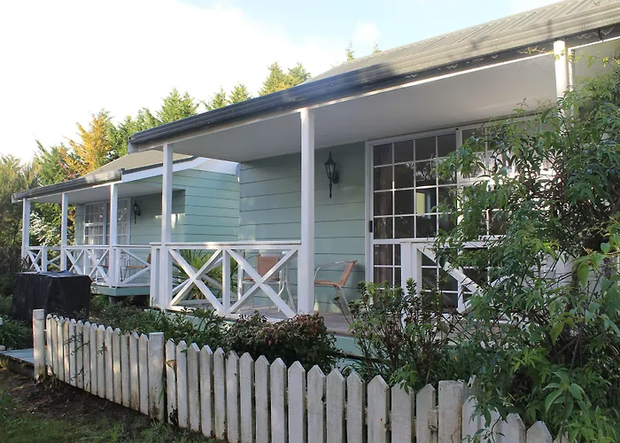 Ash Grove Boutique Motel