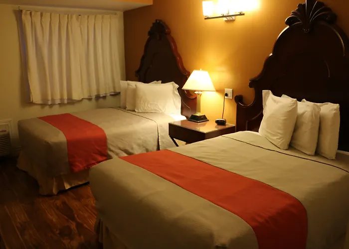 Midtown Motel & Suites