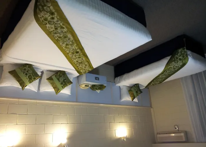 Admiral Nelson Motor Inn