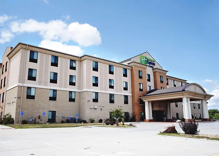 Holiday Inn Express And Suites Urbandale Des Moines By Ihg