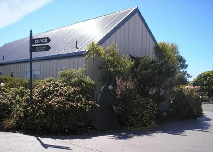Jade Court Motel