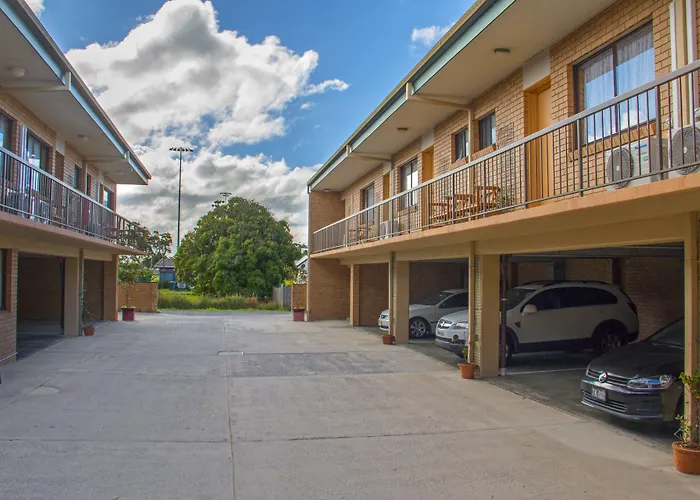 River Street Motel