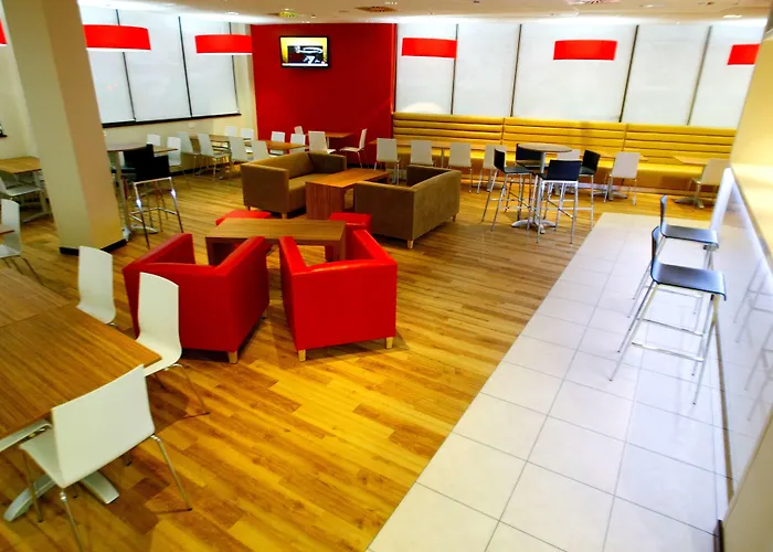 Travelodge Valencia Aeropuerto
