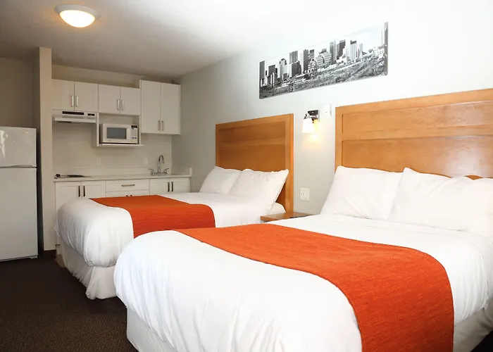 Chateau Motel