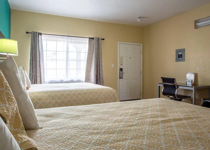 Pinn Road Inn And Suites Lackland Afb And Seaworld