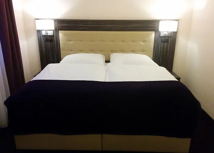 Hotel Famosa