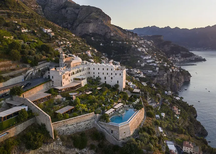 Monastero Santa Rosa Hotel & Spa