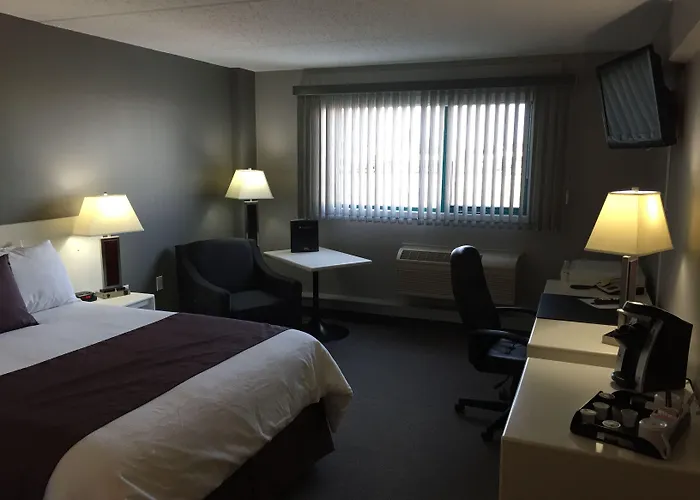 Lakeland Inn Hotel