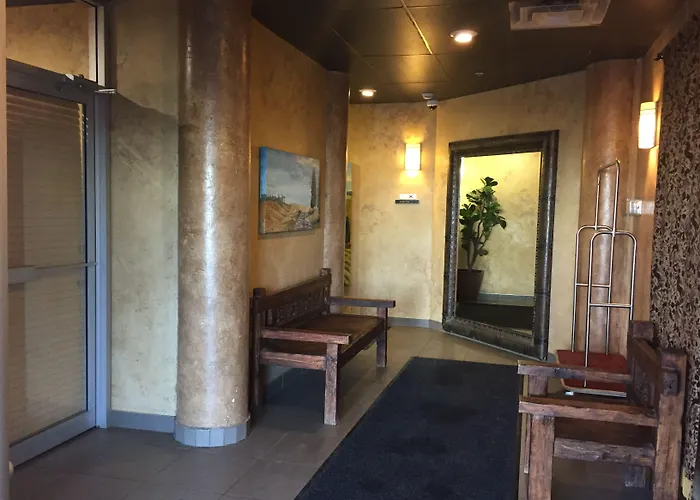 Clearwater Residence Hotel Timberlea