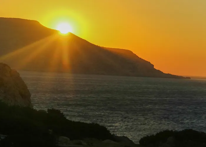 Castelia Bay Hotel