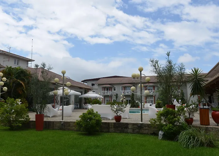 Nomad Suites Residence