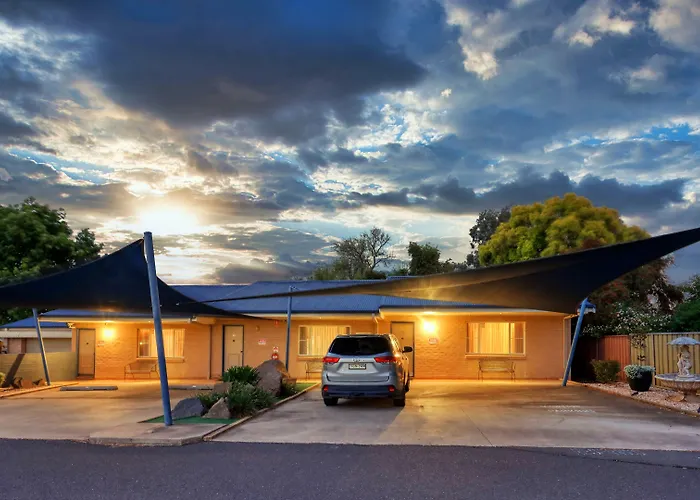 Edward Parry Motel And Apartments