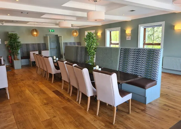 Caisleain Oir Hotel