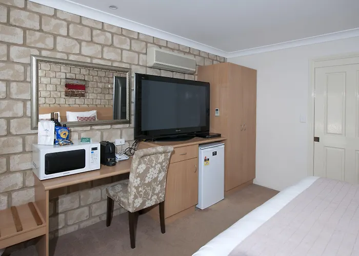 Great Divide Motor Inn