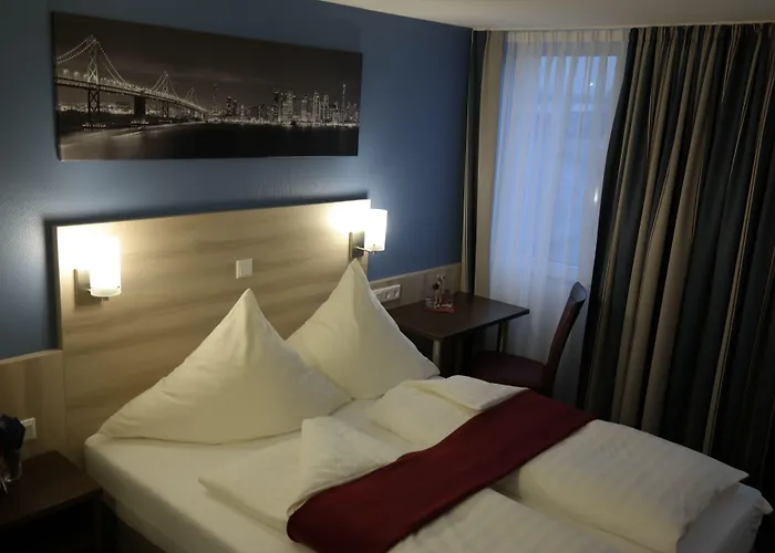 Motel 44