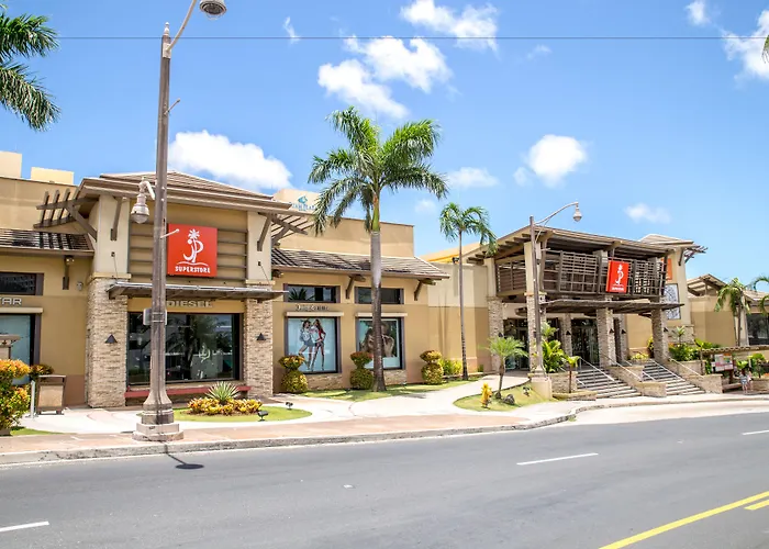 Guam Plaza Resort