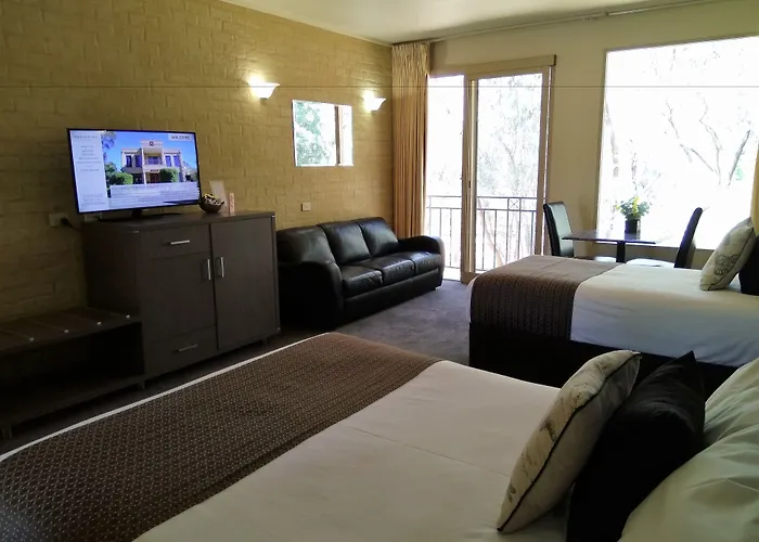 Madison Spa Motel - Adults Only