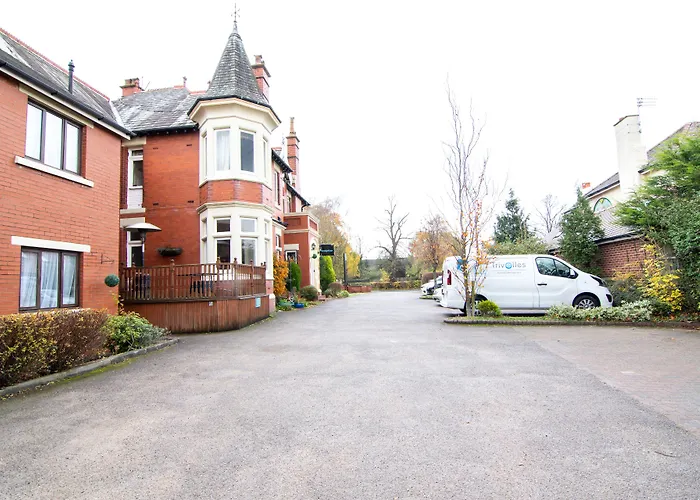 Trivelles Park Hotel
