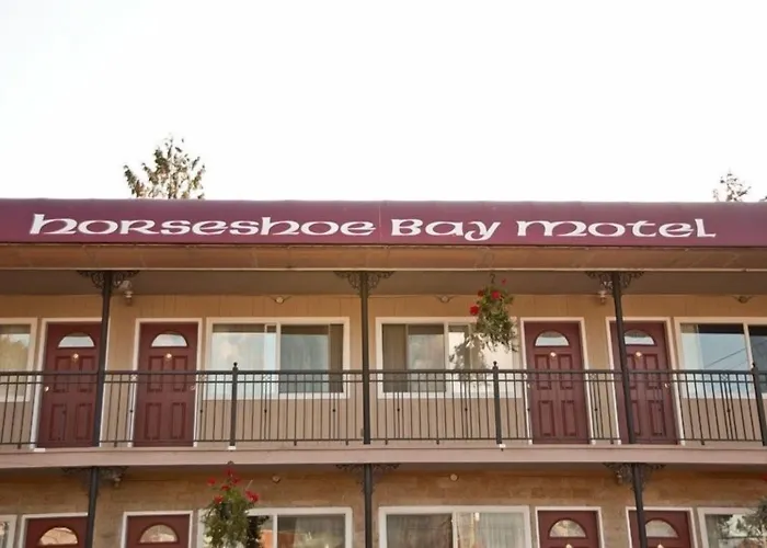 The Classic Horseshoe Bay Motel