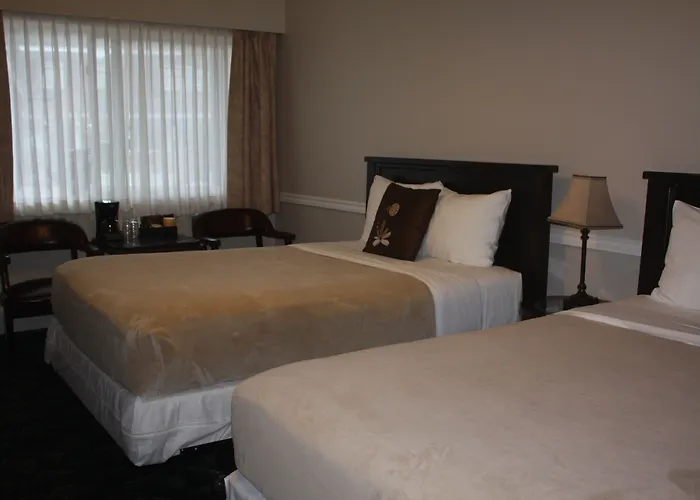 The Classic Horseshoe Bay Motel