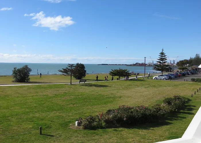 Harbour View Motel On Ahuriri Beach In Napier Nz With Sea View Suites