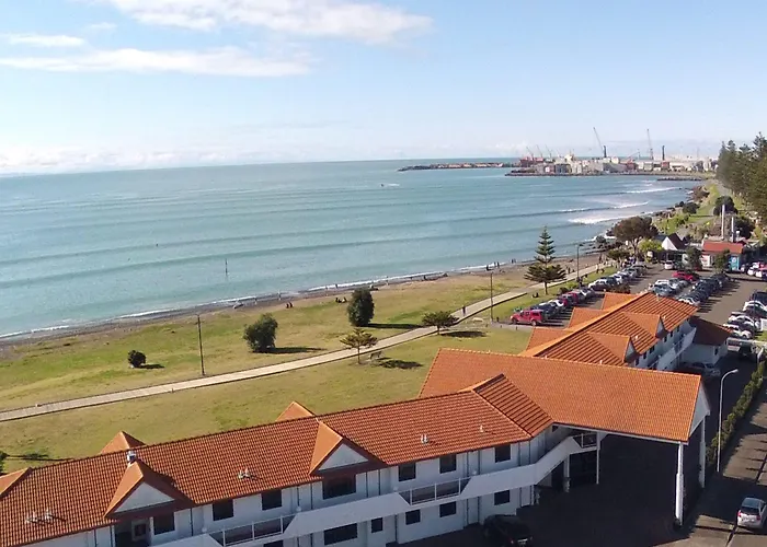 Harbour View Motel On Ahuriri Beach In Napier Nz With Sea View Suites