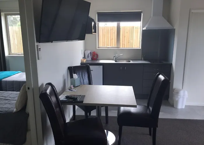 Rolleston Highway Motel