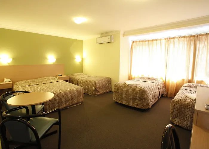 Maclin Lodge Motel