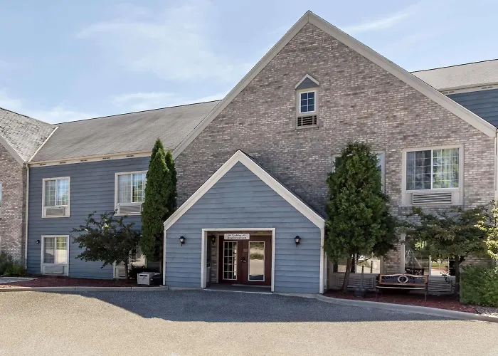 Baymont By Wyndham Mequon Milwaukee Area