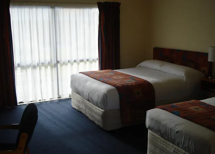 The Peaks Motor Inn