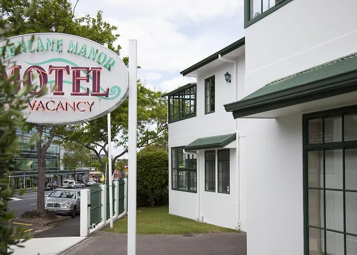 Greenlane Manor Motel