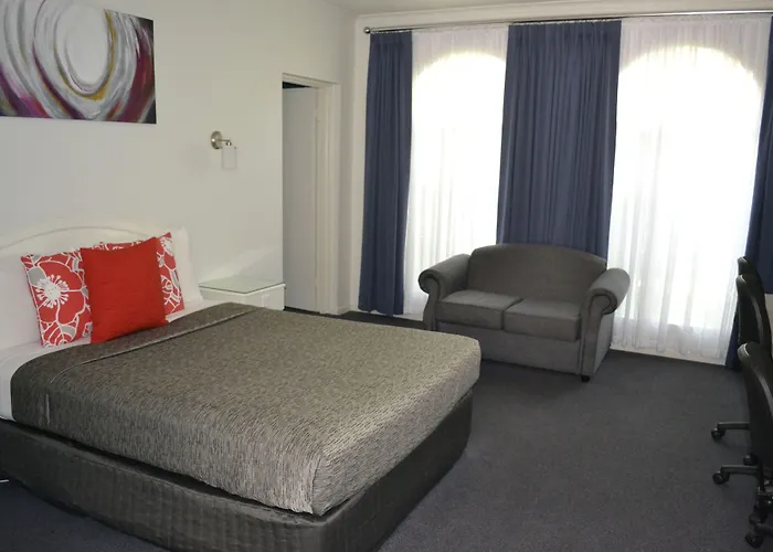 Cathedral Motor Inn