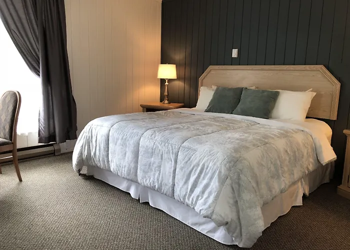Piccadilly Motel