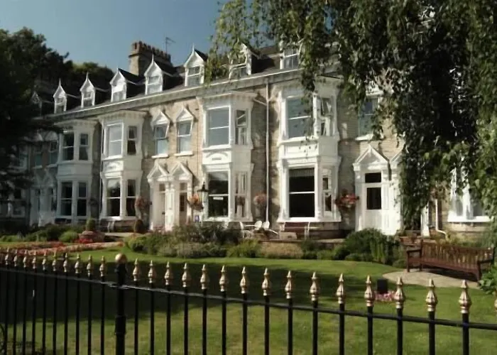 Wheatlands Lodge Hotel