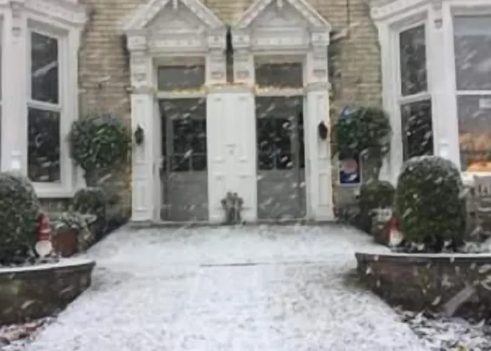 Wheatlands Lodge Hotel