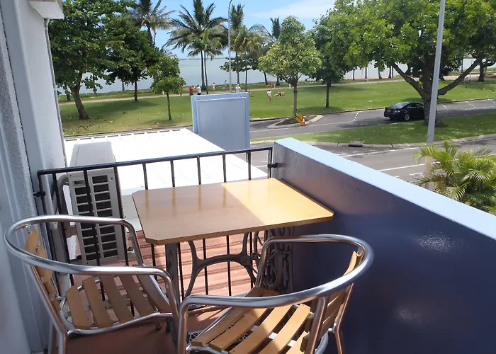 Strand Motel