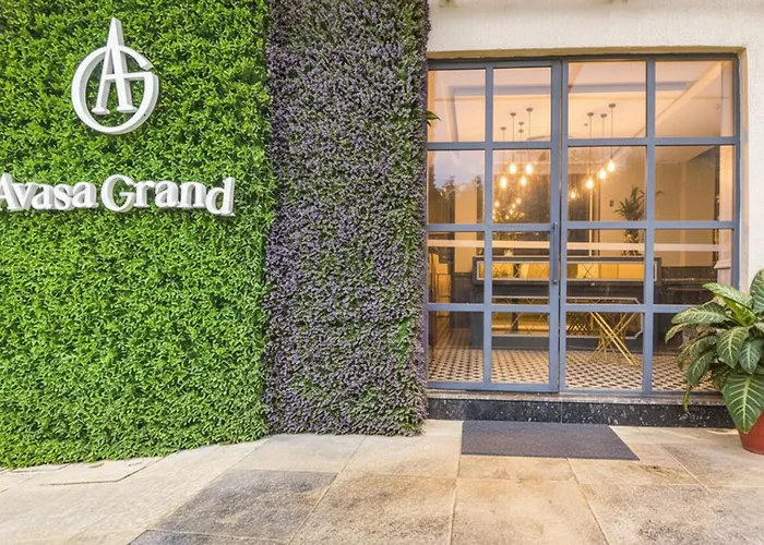 Fabhotel Avasa Grand - Nr Big Daddy Casino