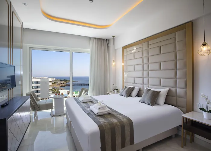 Constantinos The Great Beach Hotel