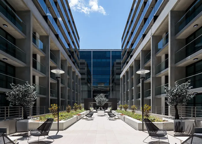 Avenue Hotel Canberra