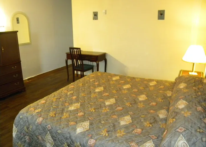 Fairway Inn By The Falls
