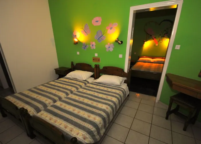 Zeus Hotel