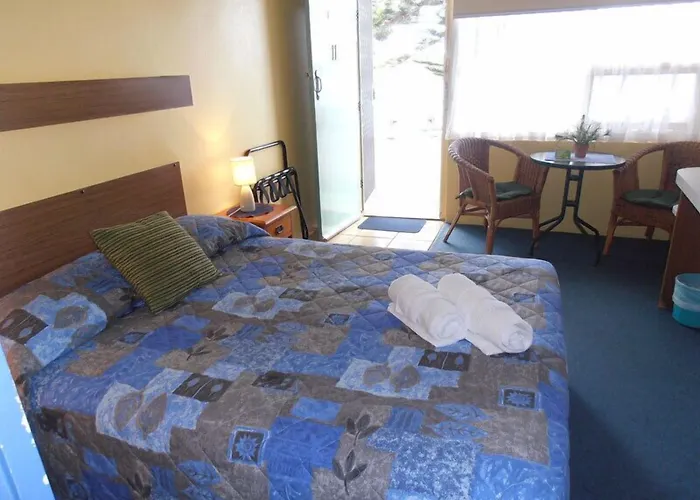 Black Swan Waterfront Motel (Adults Only)