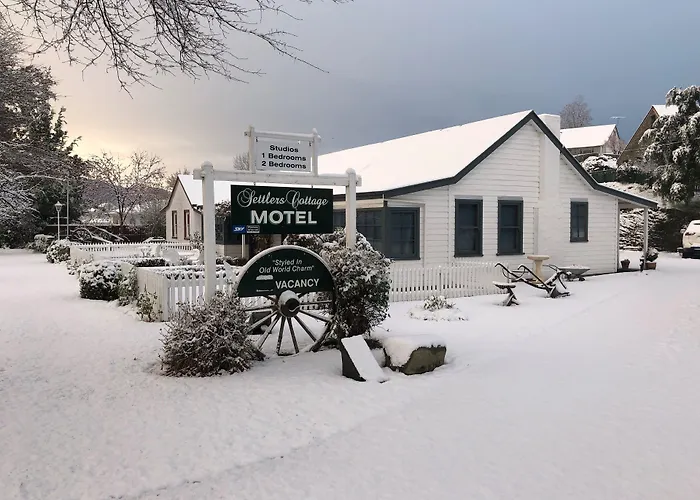 Settlers Cottage Motel