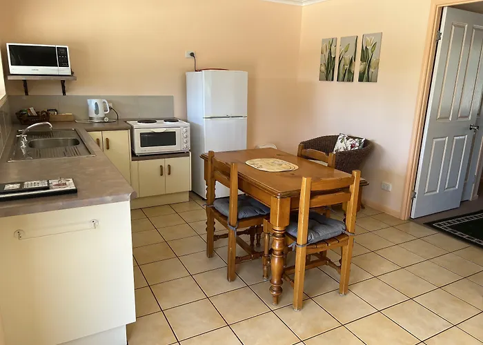 Rubyvale Motel & Holiday Units - An Adults Only Getaway